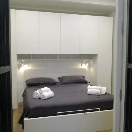 Apartment Thelozzashome Genoa