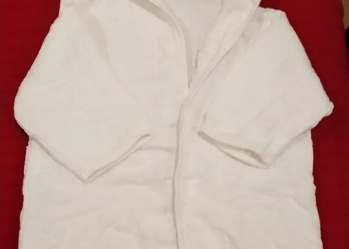 Thelozzashome Apartman *